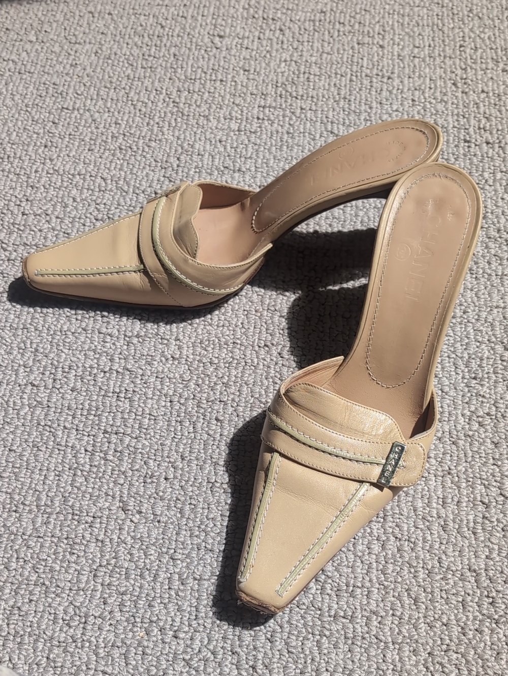 Chanel Cream Leather Mule Heel Size 38 (8)